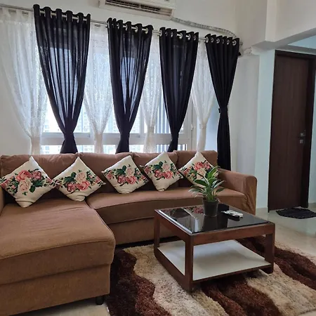 Sky View 1Bhk Apartment Near Nesco & Jp Morgan